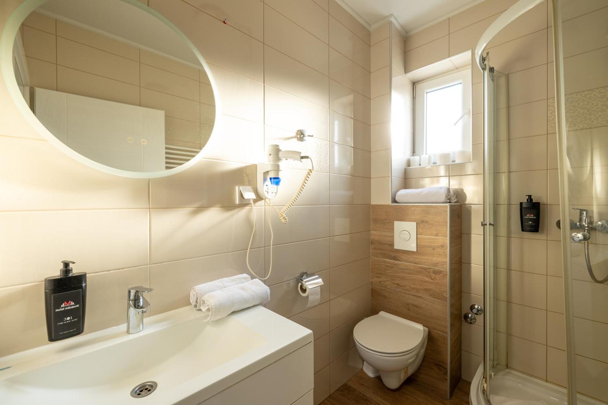 Motel Milosevic Биелина Екстериор снимка